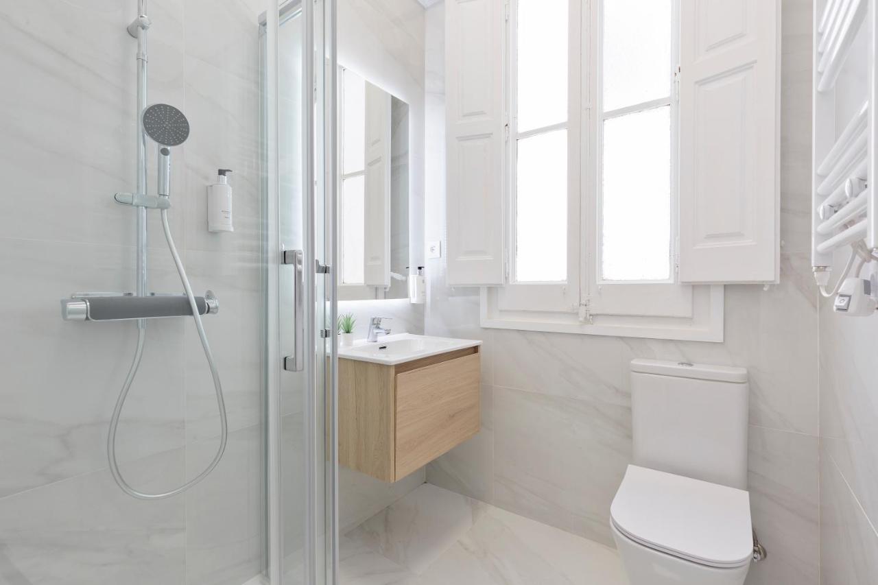 Suites4days Gaudi Eixample Apartament *